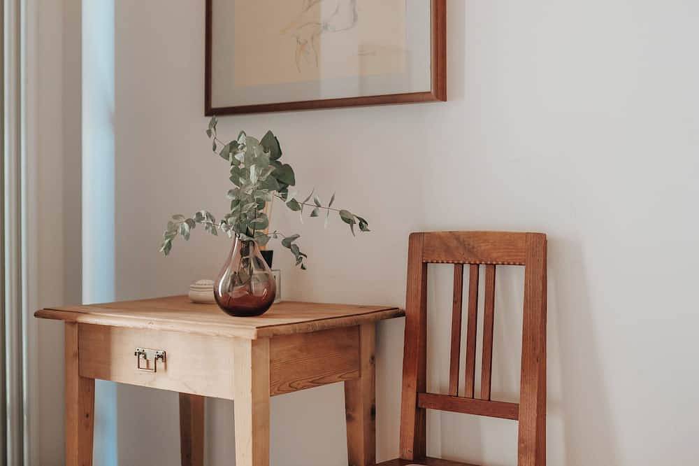 Ganze Wohnung, Ruhige, sehr sonnige Lage mit phänomenalen Ausblick über Meran und Umgebung. in Hafling, Sarntaler Alpen