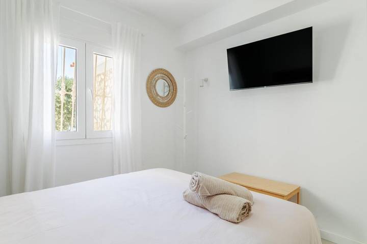 Villa pour 14 personnes, avec vue ainsi que terrasse et piscine à El Campello - 2