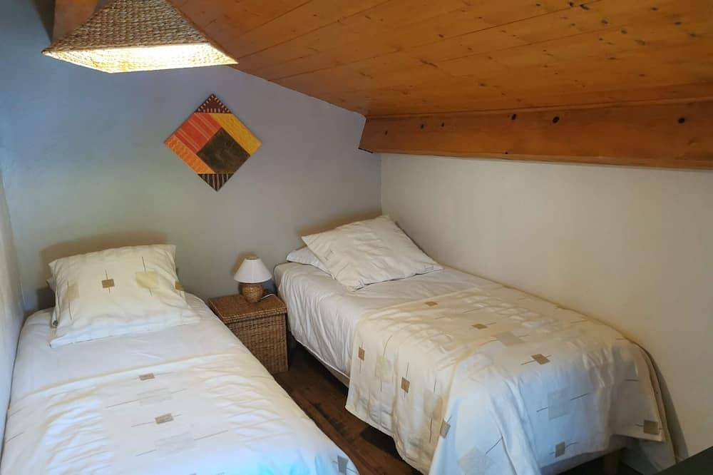 Gîte l'Oule proche de Thiers - 4 personnes à Viscomtat in Viscomtat, Parc Naturel Régional Livradois-Forez