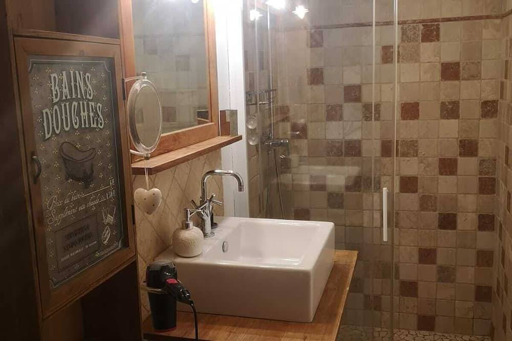 Ruhiges Haus ohne gegenüber, Terrasse von 30 m2 in der Nähe des historischen Zentrum in Avignon, Vaucluse