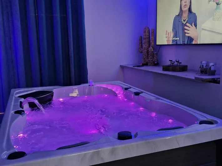 Hotel para 2 personas, con jacuzzi - 1