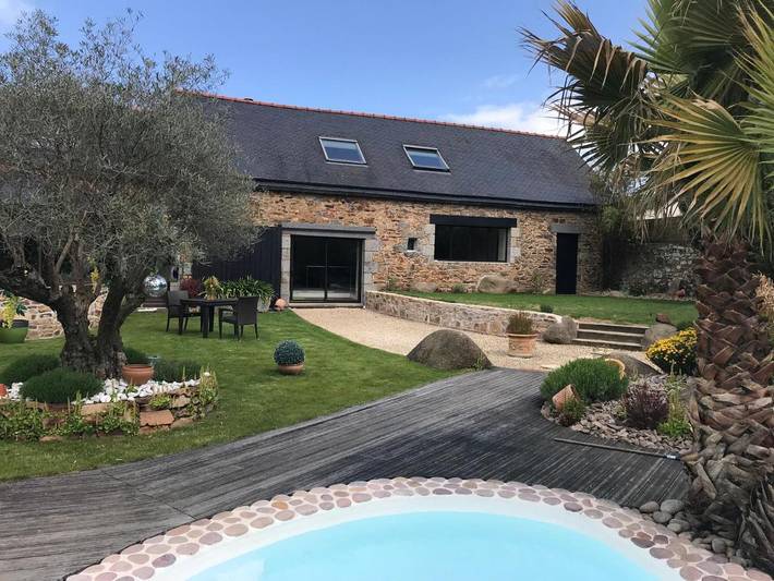 Location de vacances pour 2 personnes, avec jardin et sauna ainsi que vue et piscine dans Saint-Brieuc - 2