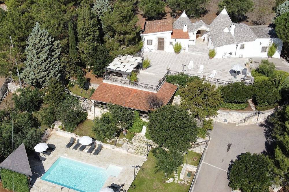 Trullo Bosco Selva with exclusive pool in Comune di Alberobello, Provincia di Bari
