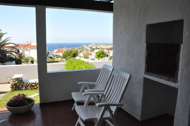 Casa de vacaciones para 6 personas, con Terraza además de Piscina y Vistas en Menorca
