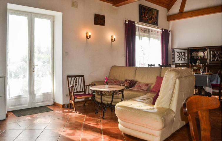 Location de vacances pour 6 personnes, animaux acceptés à Saint-Mesmin (Dordogne)
