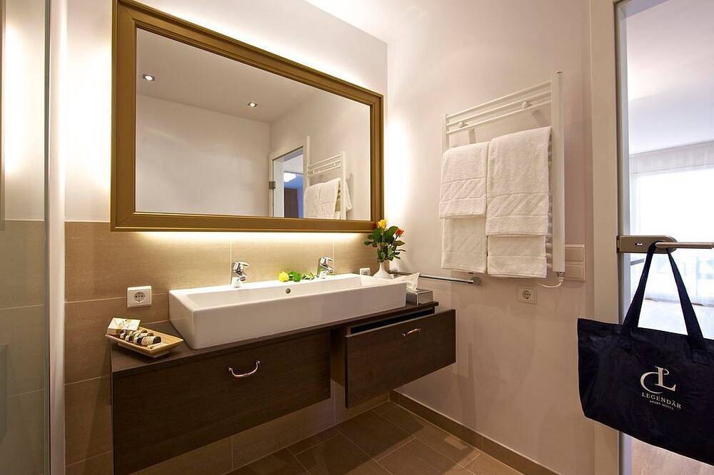 Ganze Wohnung, Apart Hotel Legendär - Deluxe Apartment in Steindorf am Ossiacher See, Bezirk Feldkirchen