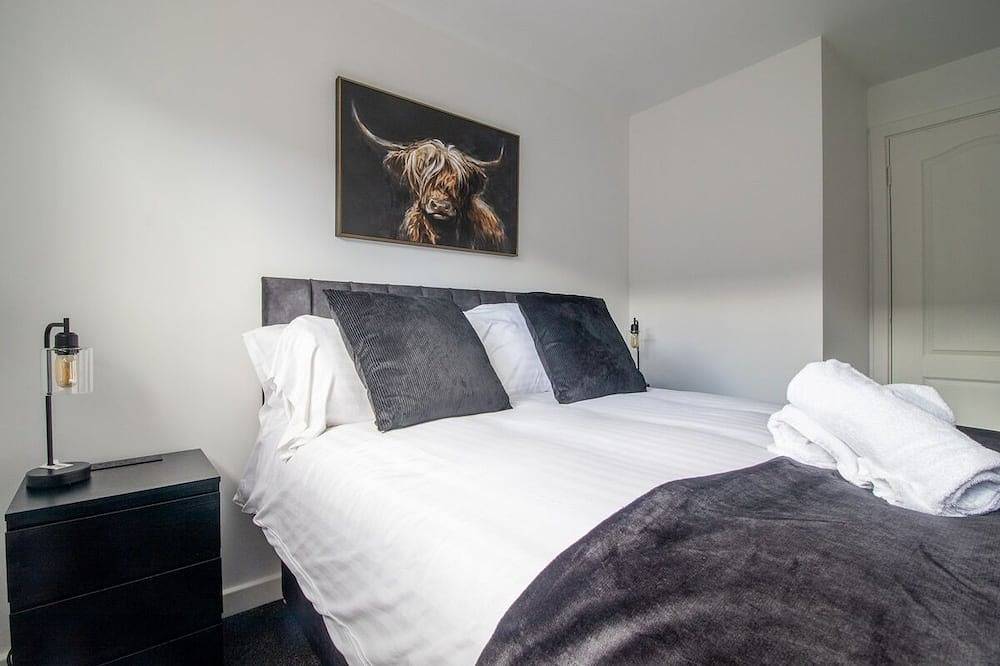 The Kings Height: Close to Glasgow & Edinburgh in Nord Lanarkshire