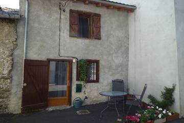 Location de vacances pour 4 personnes, avec terrasse à Auzat