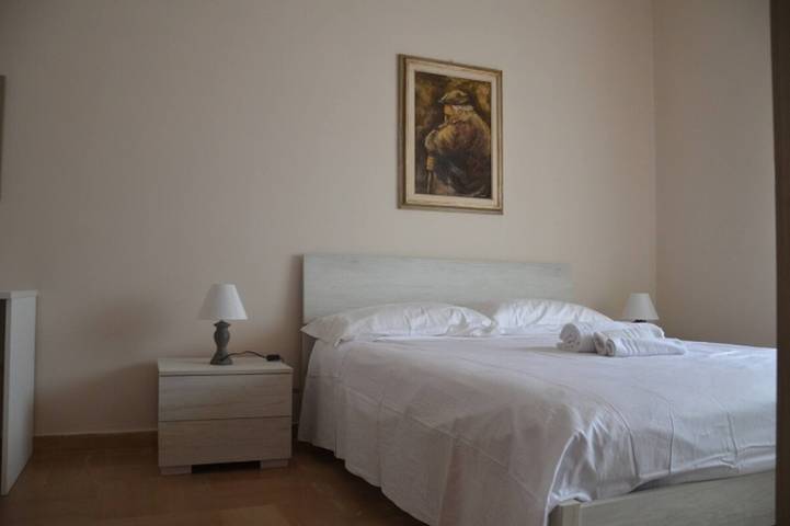 Gîte pour 4 personnes, avec balcon, animaux acceptés à Sassari - 3