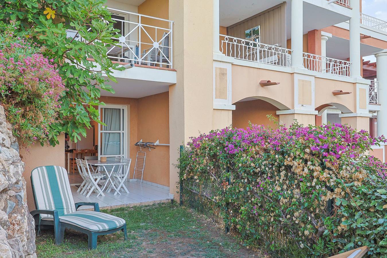 Ganze Wohnung, Le Petit Bleu in Le Dramont, Saint-Raphaël