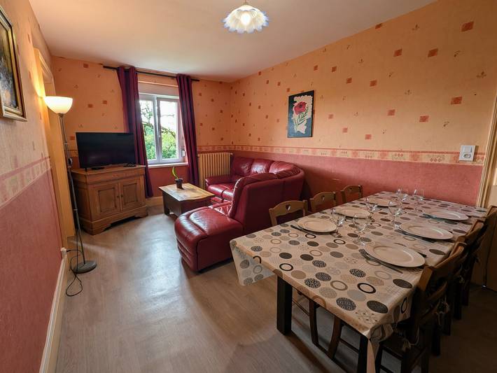 Gîte pour 6 personnes, avec Jardin dans Lantenot