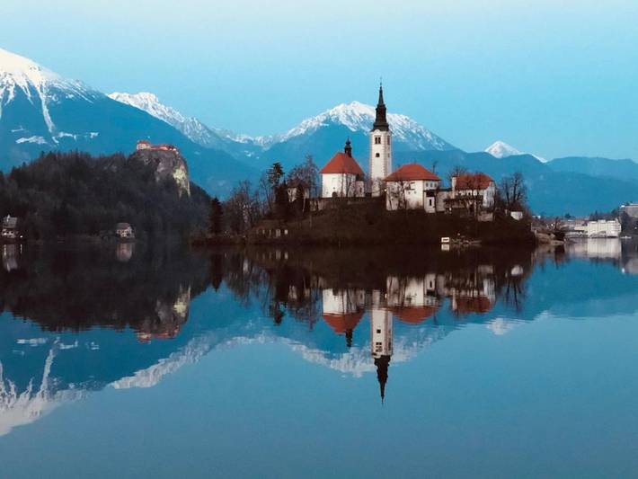 Ferienwohnung für 2 Personen, mit Seeblick und Ausblick sowie Balkon, mit Haustier in Slowenien