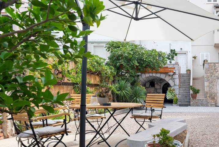 Ferienhaus für 6 Personen, mit Terrasse, mit Haustier in Punat