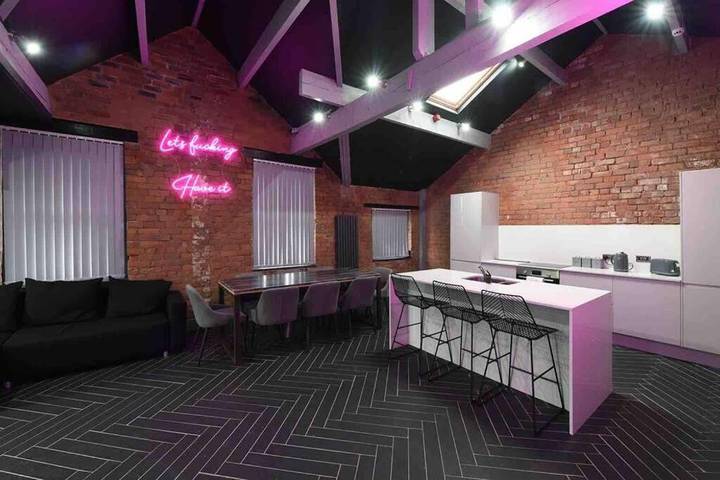 Loft for 20 people in Manchester