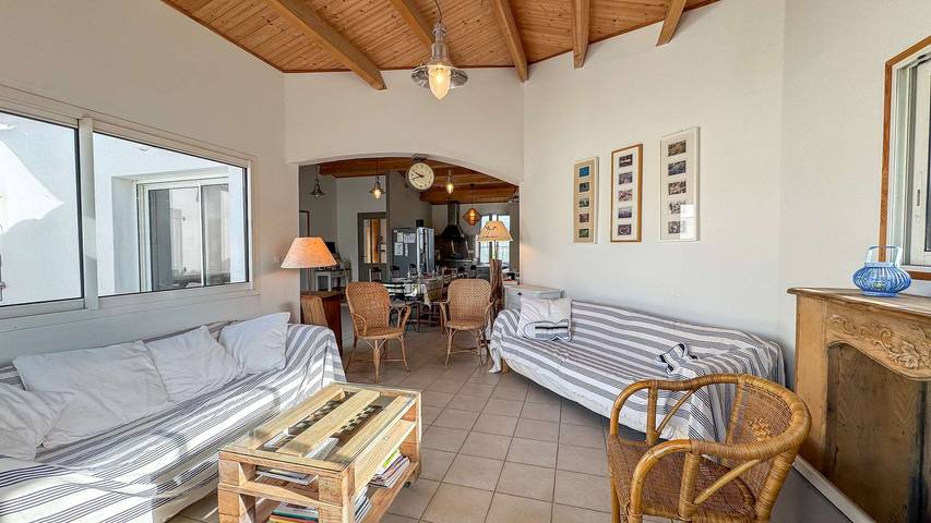 Ganze Ferienwohnung, Ferienwohnung für 10 Personen mit Pool in Loix, Ile de Re
