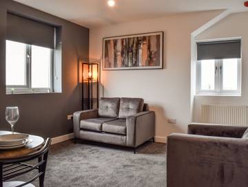 Holiday Rental for 4 People in Huddersfield, West Yorkshire, Photo 1