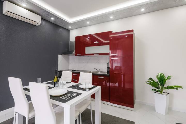 Ferienwohnung für 4 Personen, mit Balkon/Terrasse und Pool in Pula-Medulin - 3