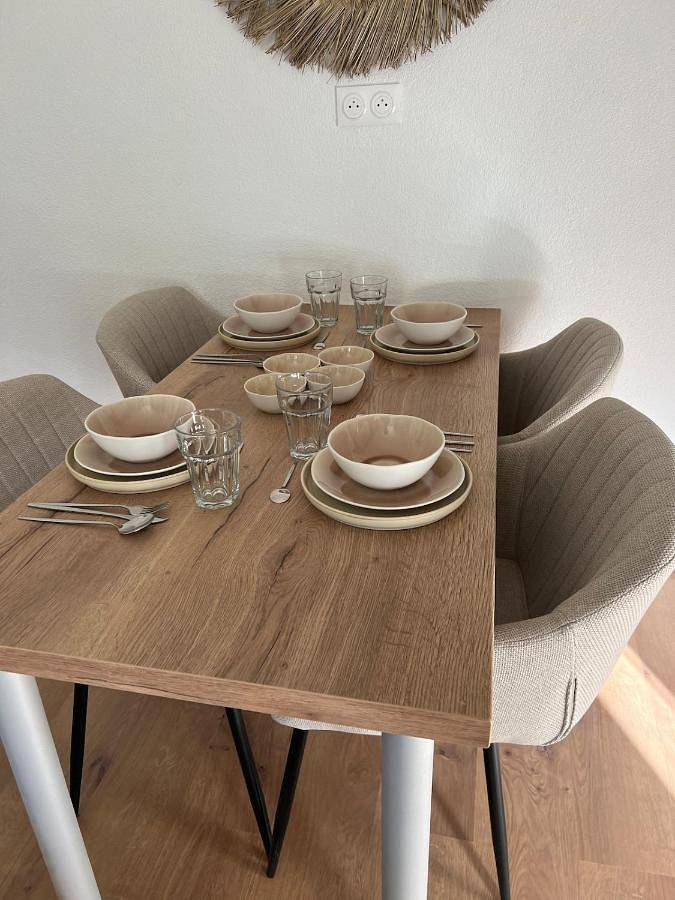 Appartement entier, Two-Bedroom Apartment with Garden View in Delle, Massif du Jura