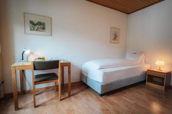 Hôtel pour 2 personnes, avec jardin et terrasse dans Brigue - 4