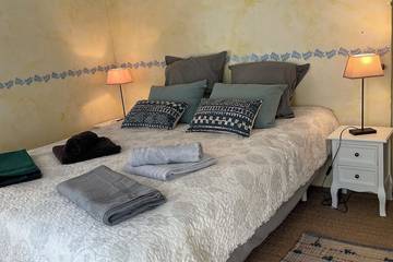 Gîte pour 2 Personnes dans Roussillon, Parc naturel régional du Luberon, Photo 2