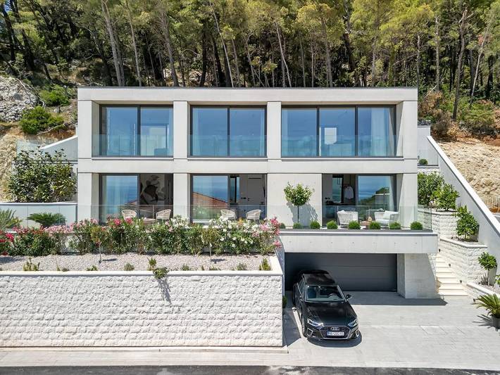Villa pour 8 personnes, avec balcon ainsi que jacuzzi et jardin à Brela - 2