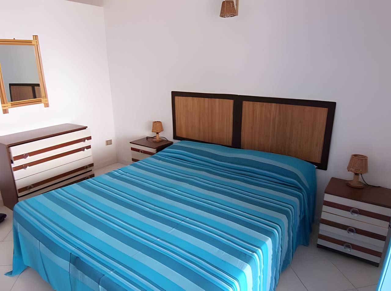 Appartamento intero, Appartamento 'Quadara - Il Nido' con vista mare, terrazza privata e giardino in comune in Santa Marina Salina, Salina