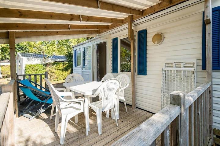 Camping pour 4 personnes, avec Jacuzzi et Piscine