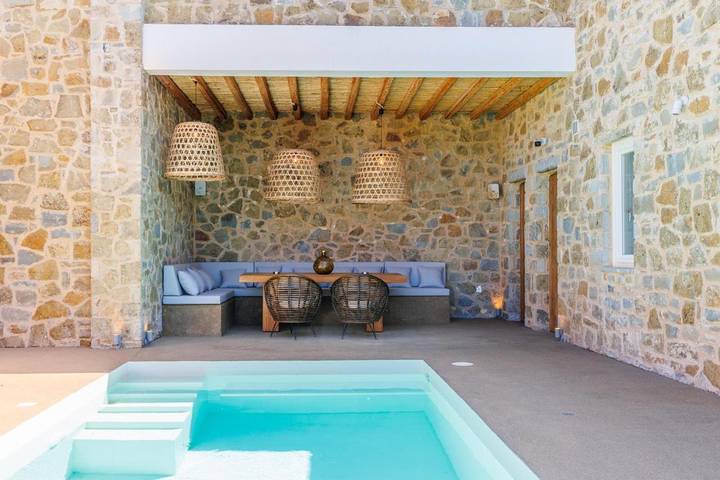 Location de vacances pour 4 personnes, avec jardin ainsi que piscine et vue, animaux acceptés dans Gialova - 3