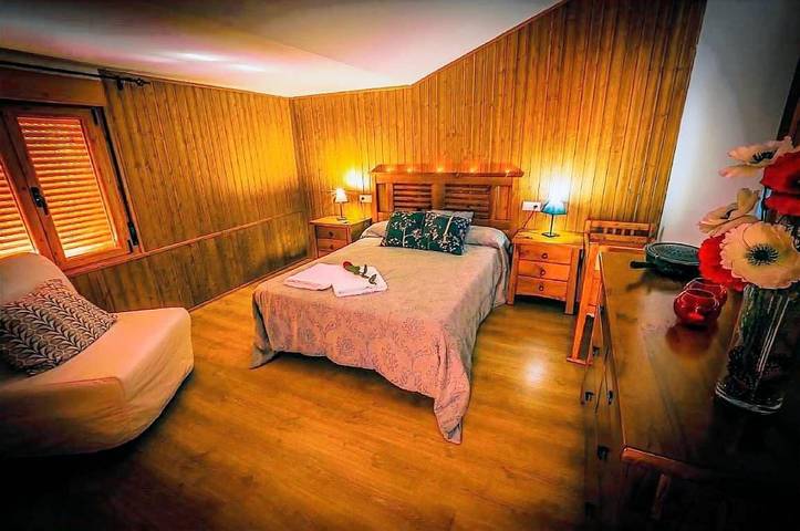 Casa rural para 2 personas, con jacuzzi y jardín en Montaña de Luna - 4