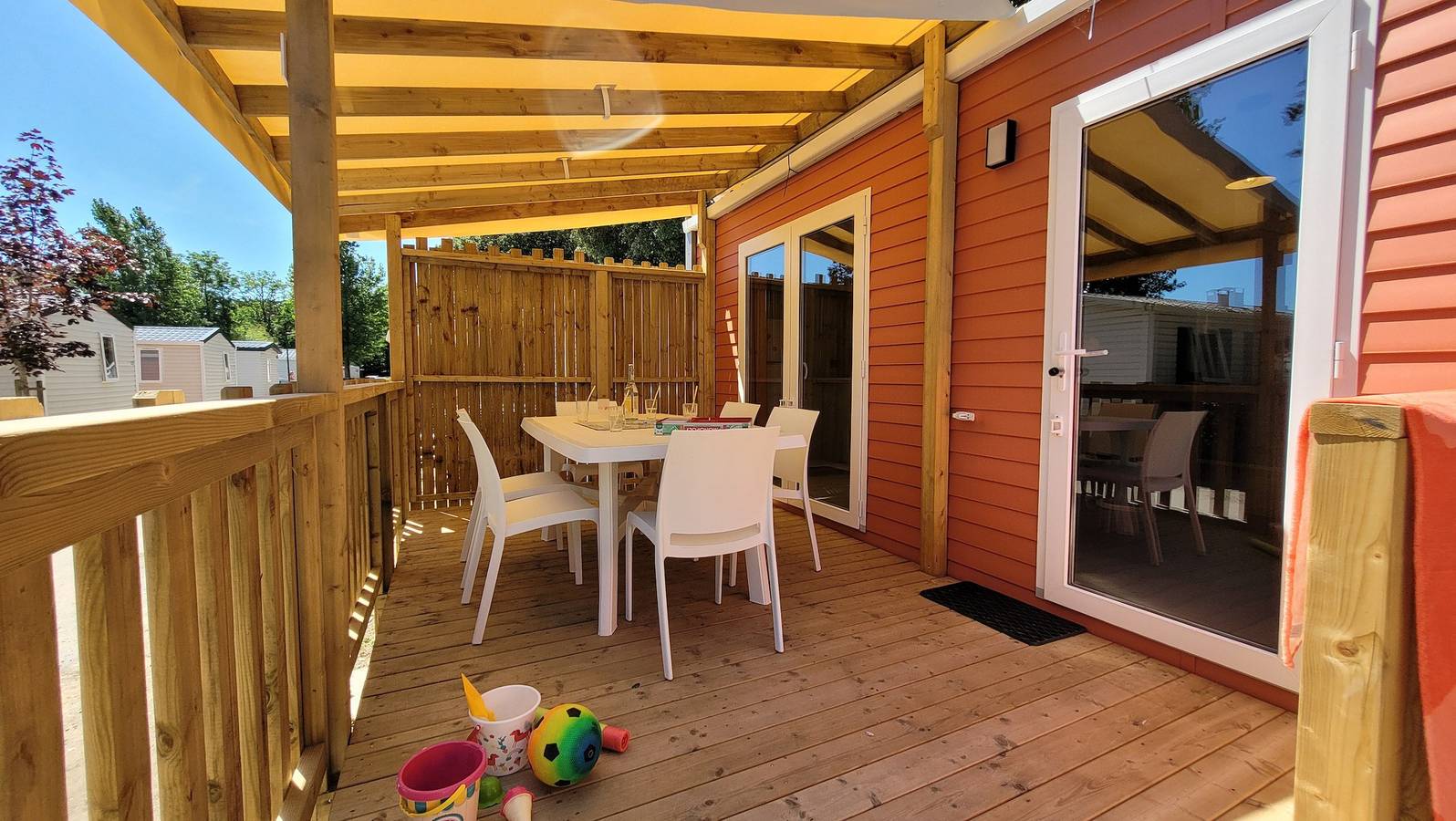 Camping L’Orée du Bois 4* in Hourtin, Parque natural regional del Médoc