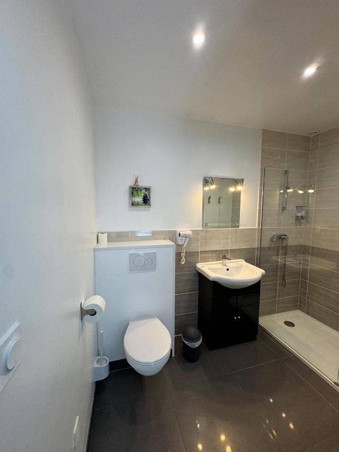 Location de vacances pour 2 personnes, avec jardin ainsi que vue et piscine à Cucugnan - 4