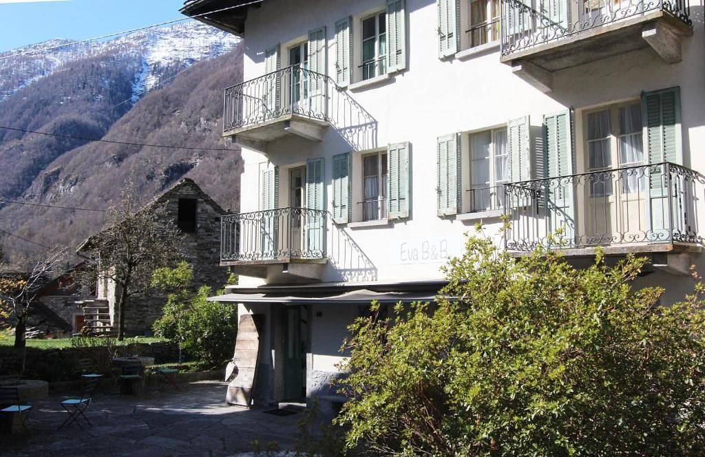 Eva-Ferienhaus in Brione, Tessiner Alpen