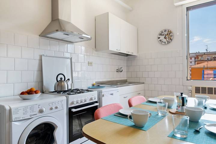 Apartamento entero, Apartamento de vacaciones para 6 personas in Bolonia, Provincia de Bologna