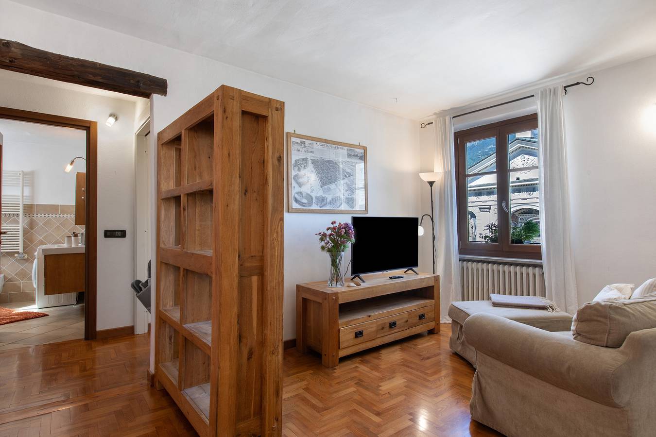 Geheel appartement, Maison Gnemaz - Grand Combin - appartement in het historische centrum van Aosta in Aosta, Walliser Alpen