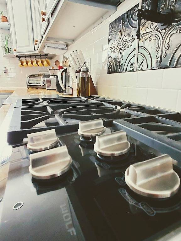 Cottage Suite Whirlpool Tub in Madison, Dane County