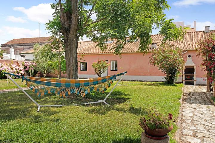 Casa de férias 'Casa Alfeizerão' familiar com Jardim & Wi-Fi in Alfeizerão, Leiria distrito