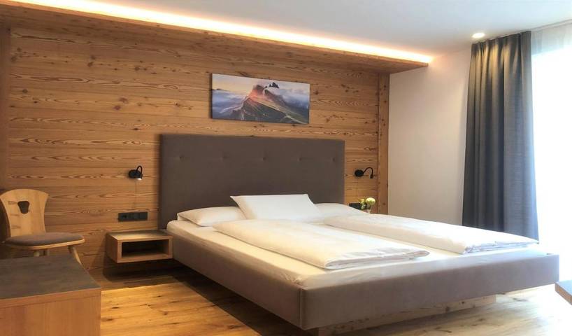 Ferienwohnung für 3 Personen, mit Ausblick und Garten sowie Sauna in Reischach Südtirol - 2