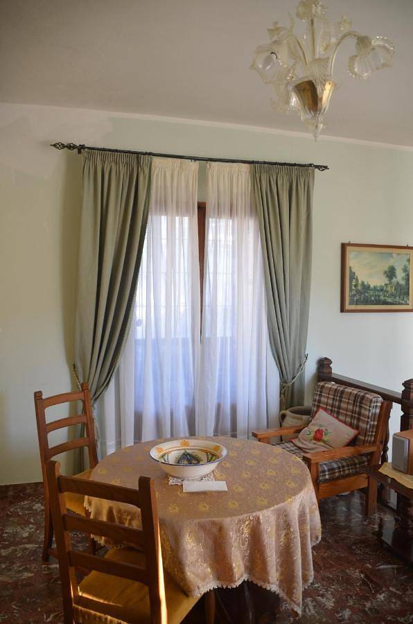 Maison d’hôte pour 2 personnes, avec terrasse, animaux acceptés à Tropea - 4