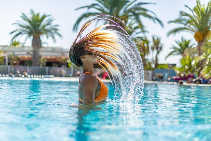 Parc de vacances pour 2 personnes, avec vue et bassin pour enfant ainsi que piscine et jardin, animaux acceptés dans Occitanie - 3