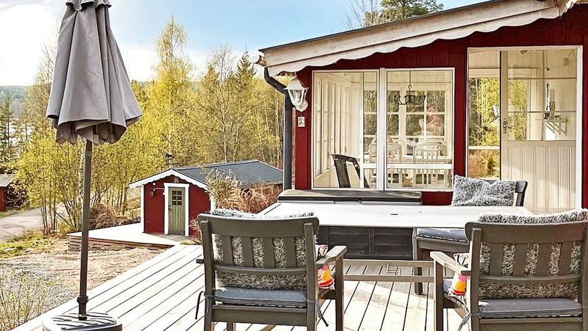 Ferienhaus für 4 Personen, mit Terrasse und Ausblick sowie Garten - 1