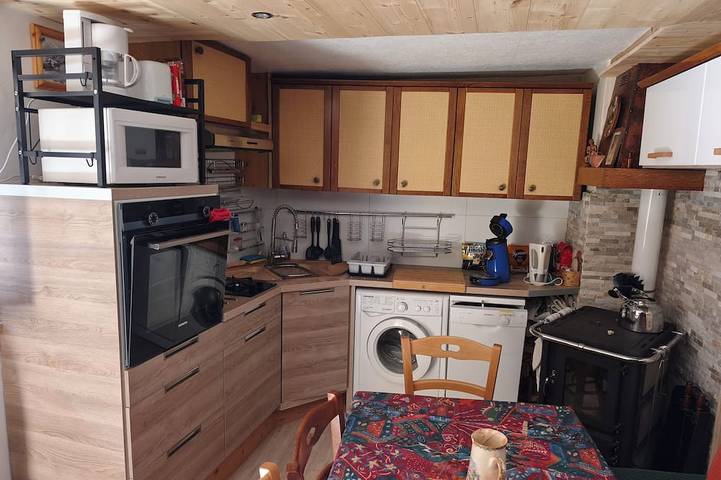 Gîte pour 5 personnes, avec balcon à Planay