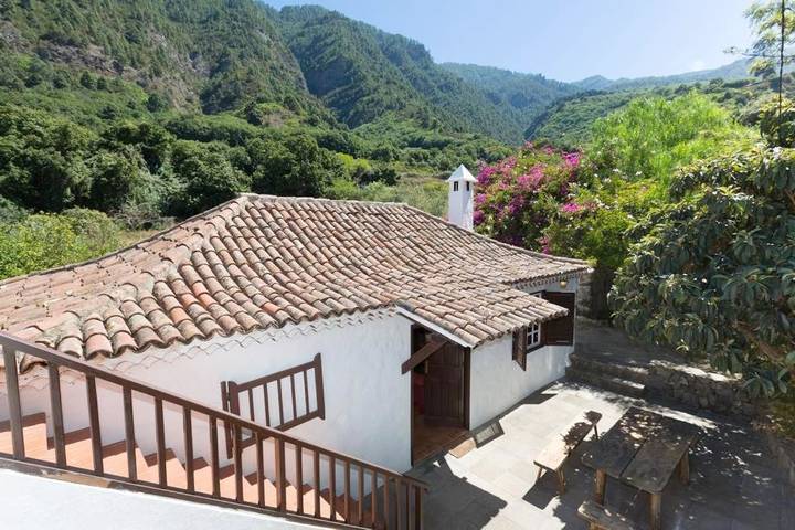 Casa rural para 6 personas, con jacuzzi y jardín en La Orotava