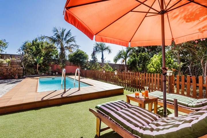 Casa rural para 2 personas, con Terraza y Jardín además de Piscina y Vistas en Puntagorda
