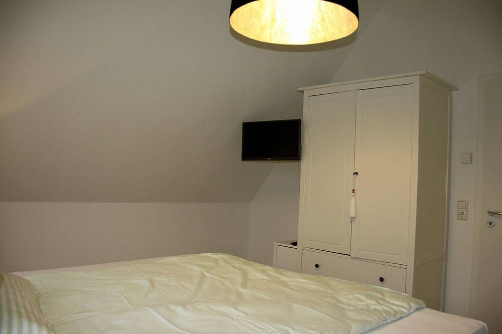 Ferienhaus Jolle, Hunde willkommen, Free W-Lan, 300m bis zum Strand by -Seaside- in Rosenhagen, Dassow