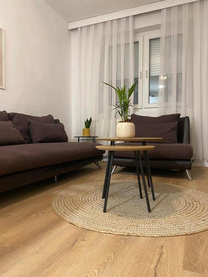 Ferienwohnung für 3 Personen, mit Balkon und Ausblick in Kosovo