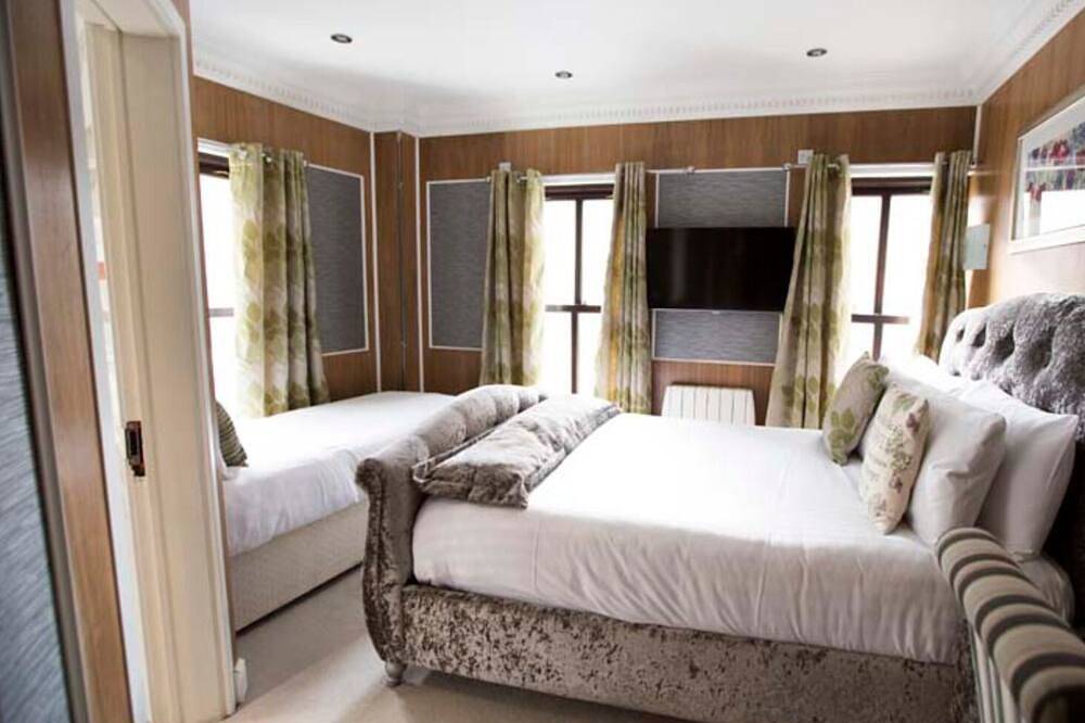 Entire apartment, Spacious 1-bed flat in Central Sydney in Darling Harbour, Sydney