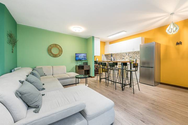 Ferienwohnung für 4 Personen, mit Terrasse in Porto
