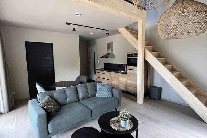 Gîte pour 2 personnes, avec piscine et terrasse dans Rémersdael