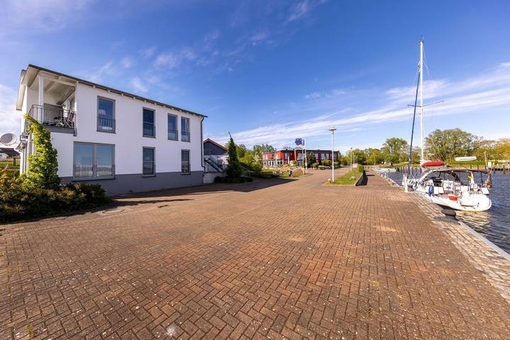 Ferienwohnung mit Meerblick für 4 Personen, mit Terrasse und Ausblick in Poseritz