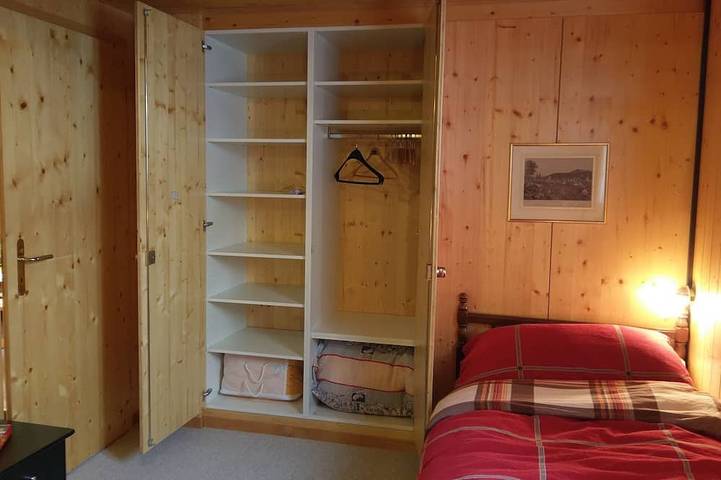 Chalet für 6 Personen, mit Pool und Terrasse sowie Garten, mit Haustier im Engadin - 4